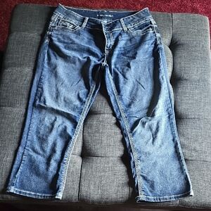 Maurices Blue Capri Pants Relaxed Fit